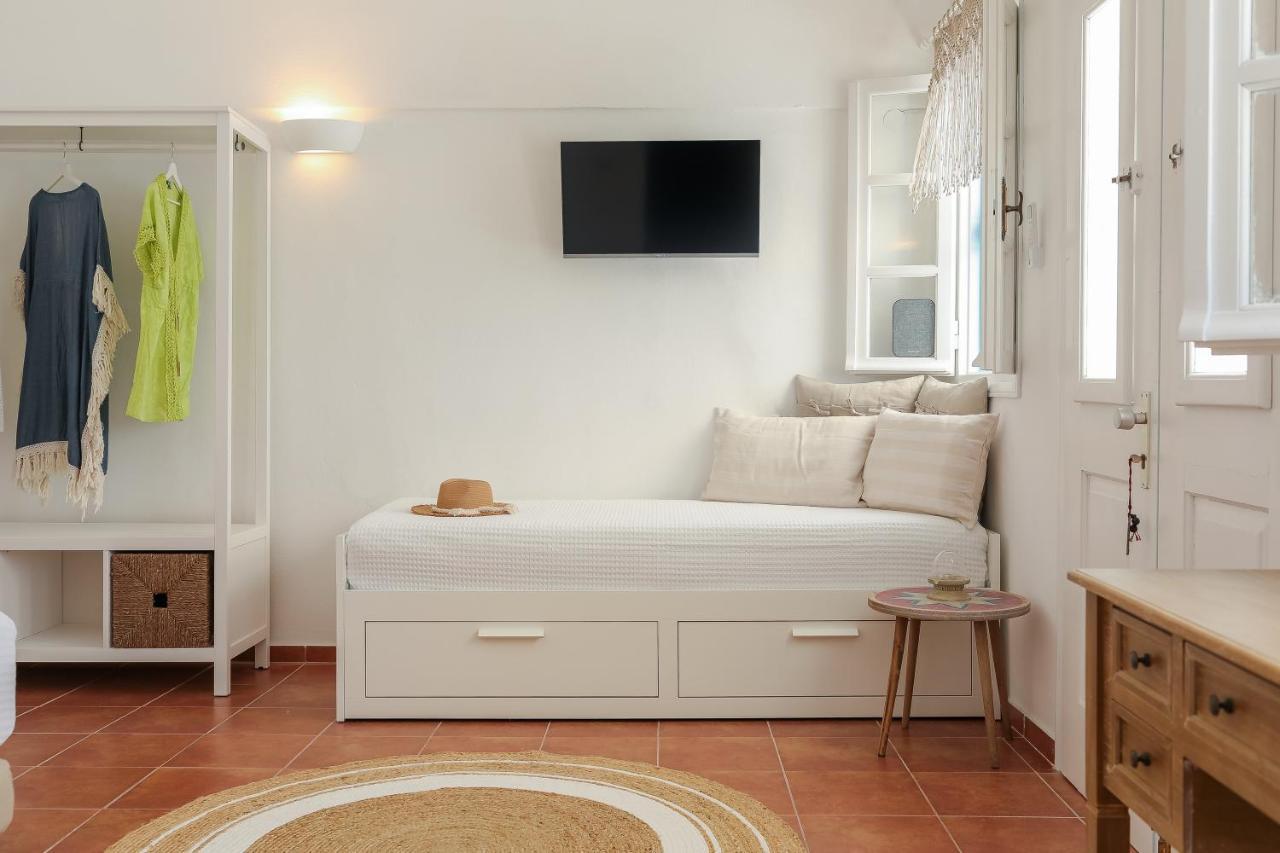 Holiday home Petinos Traditional House
